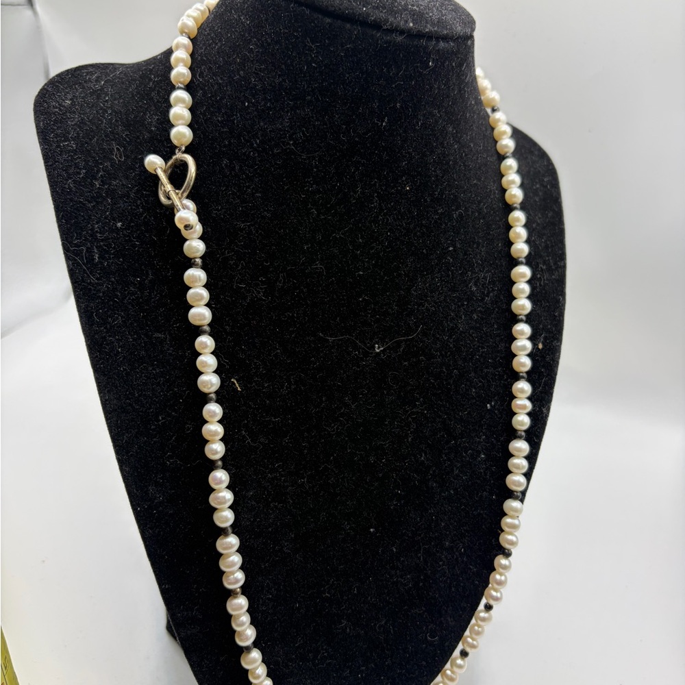 Classic White Pearl Necklace with silver toggle